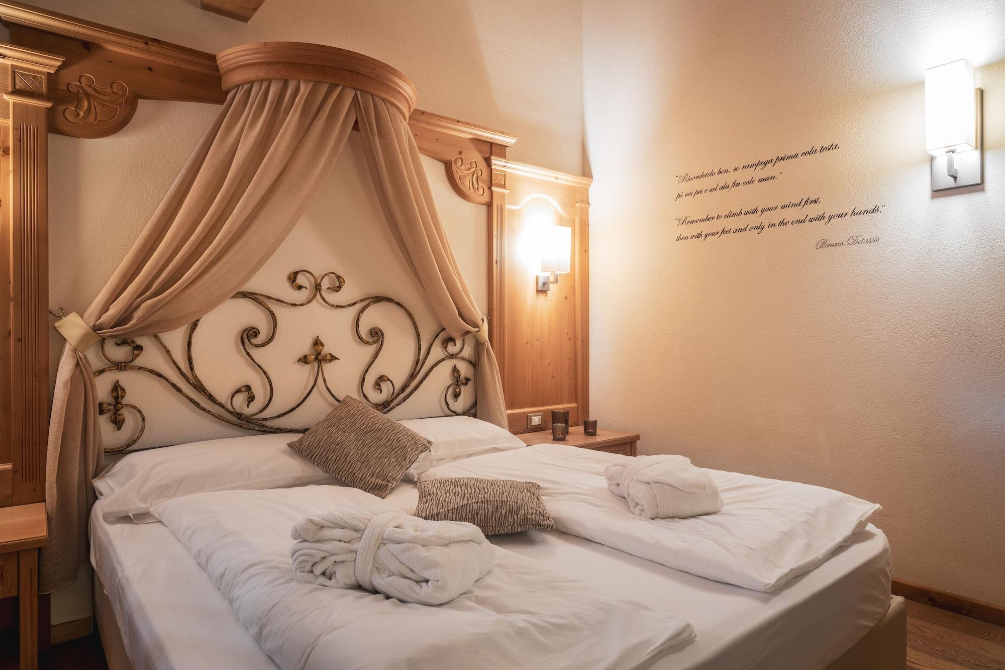 Sporthotel Romantic Plaza Madonna Esterno foto